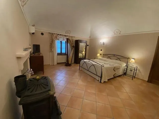 La Volpe Tra Le Vigne Bed & Breakfast 3*